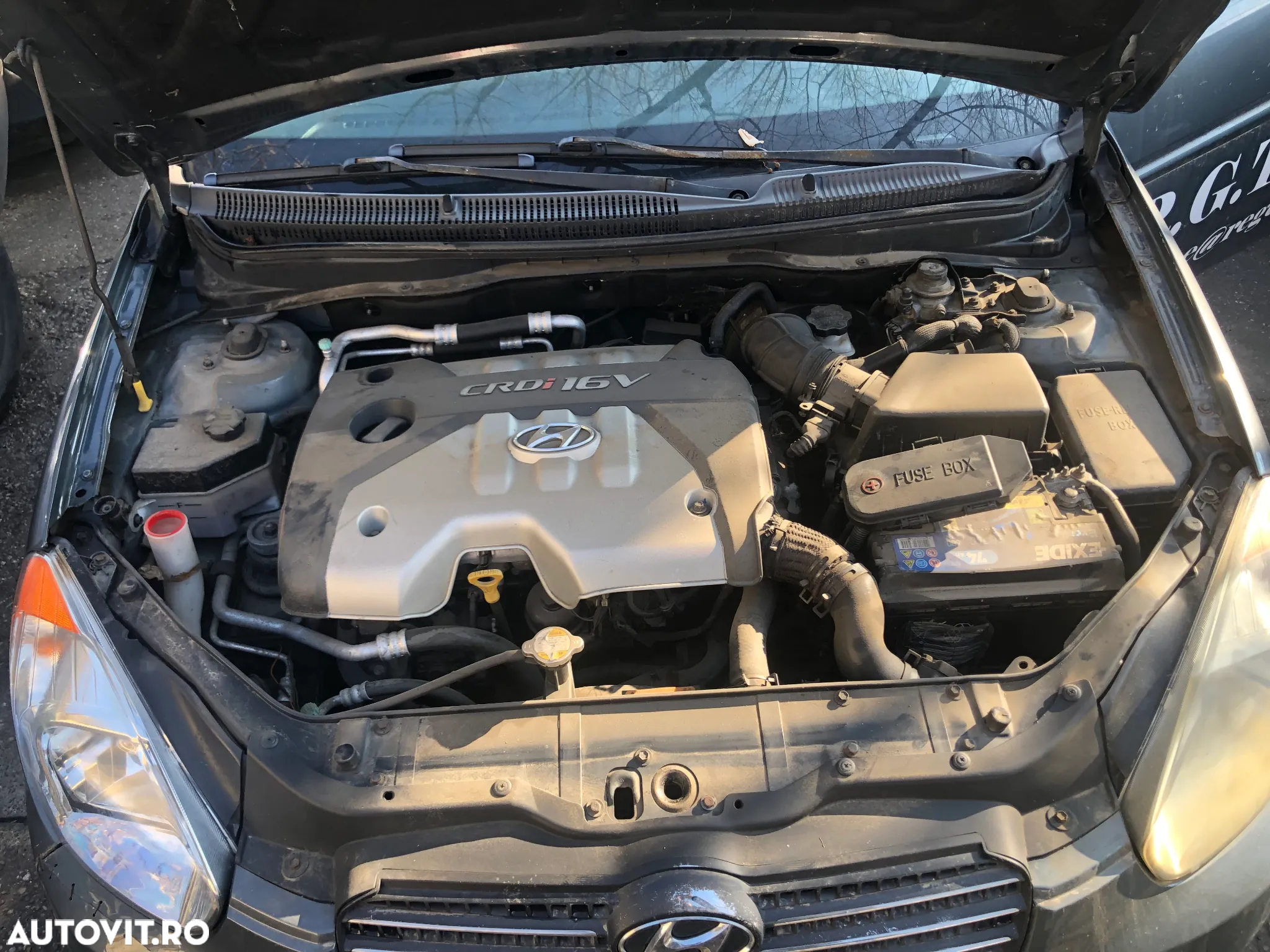 Dezmembrez Hyundai Accent 1,5 CRDI 2008 gri - 5