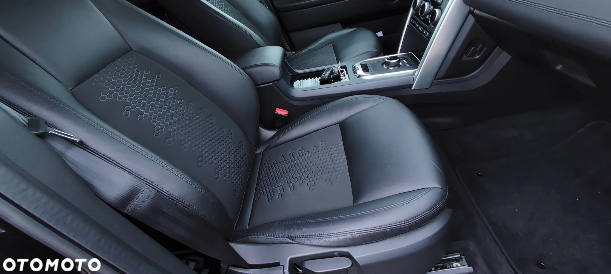 Land Rover Discovery Sport - 35