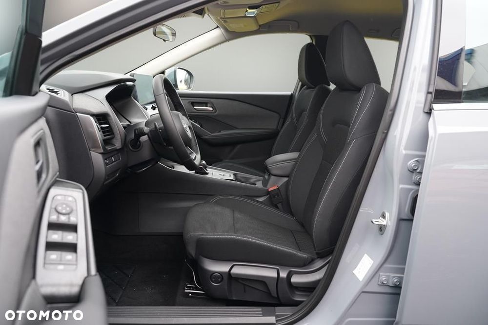 Nissan Qashqai 1.3 DIG-T mHEV N-Connecta Xtronic - 10