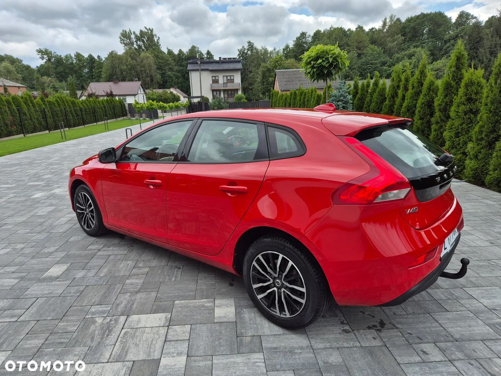 Volvo V40 T2 Drive-E Momentum - 19