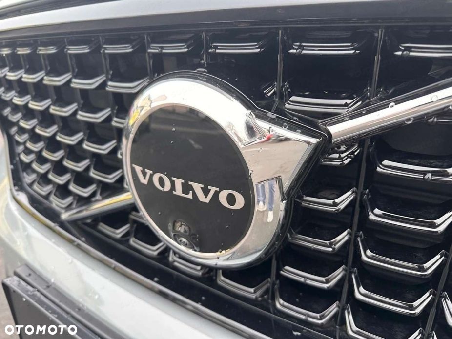 Volvo XC 40 B3 Ultra Dark - 15