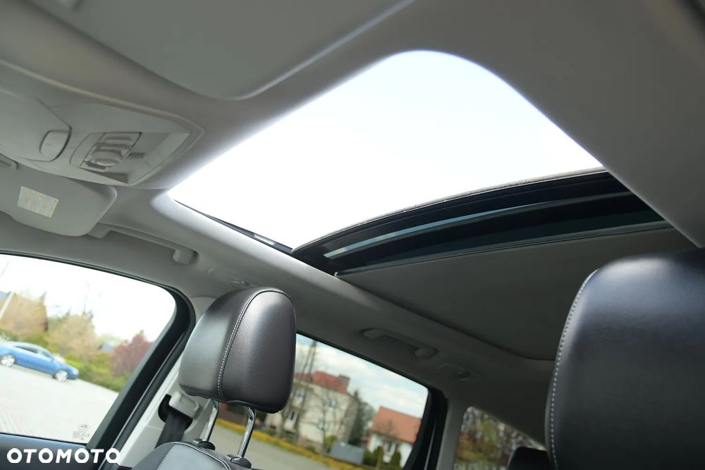 Ford Kuga 2.0 TDCi 4WD Titanium Plus - 35