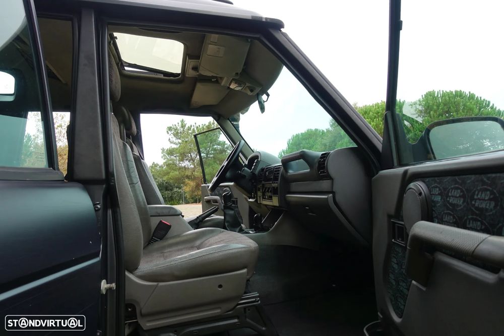 Land Rover Discovery 2.5 TDi - 27