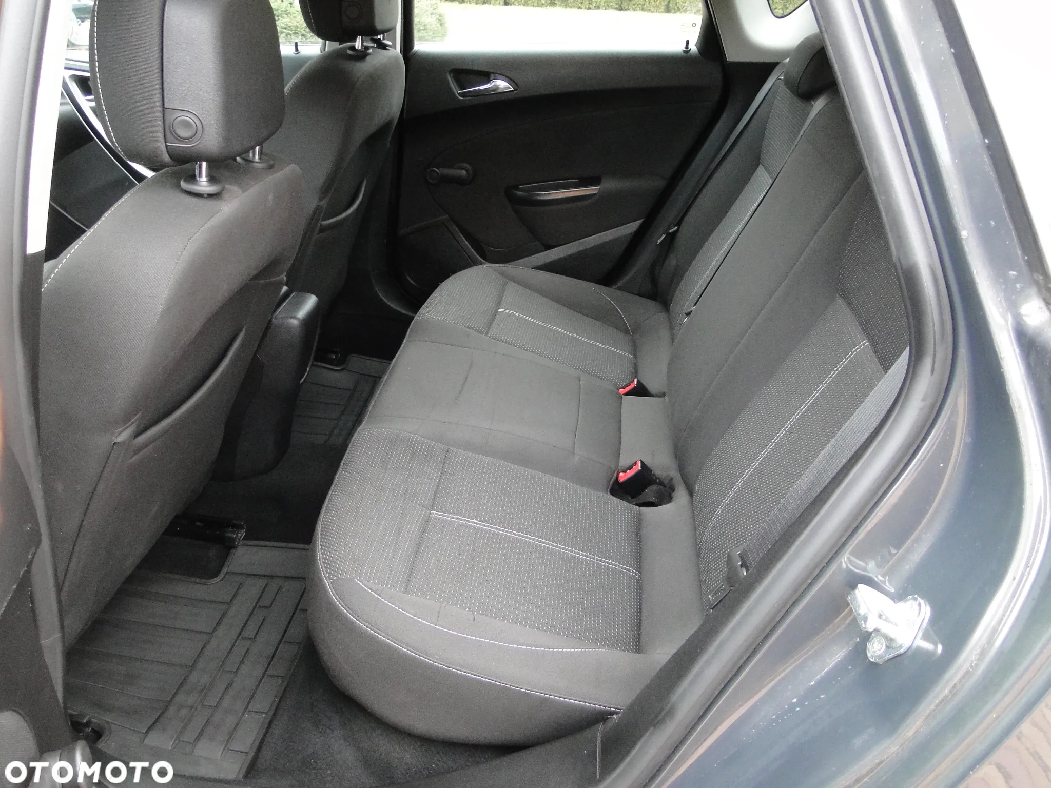 Opel Astra IV 1.7 CDTI Cosmo - 23