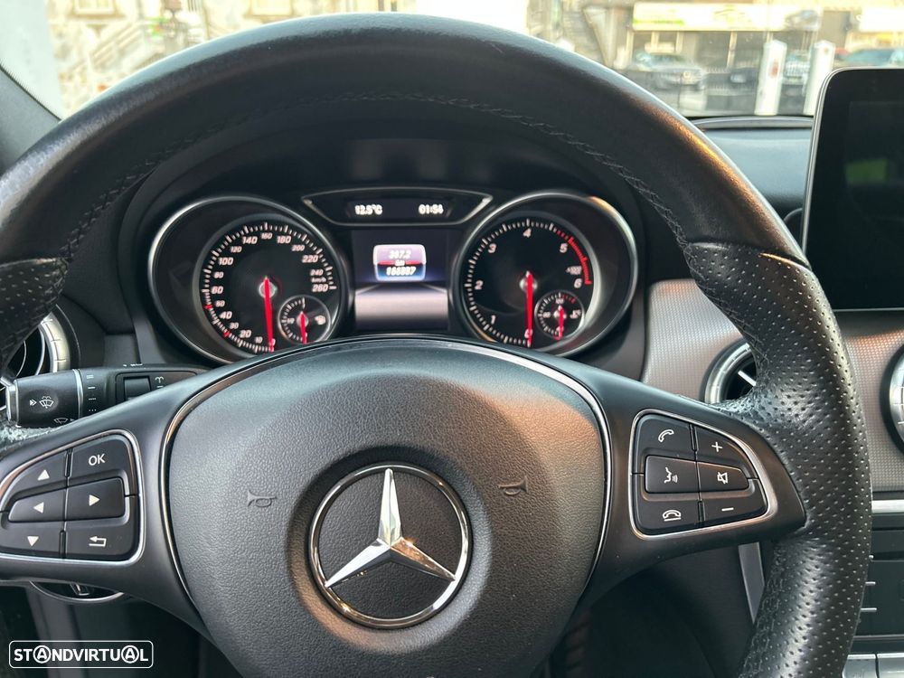 Mercedes-Benz CLA 200 - 48