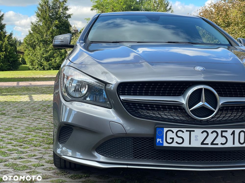 Mercedes-Benz CLA 180 d Shooting Brake - 6