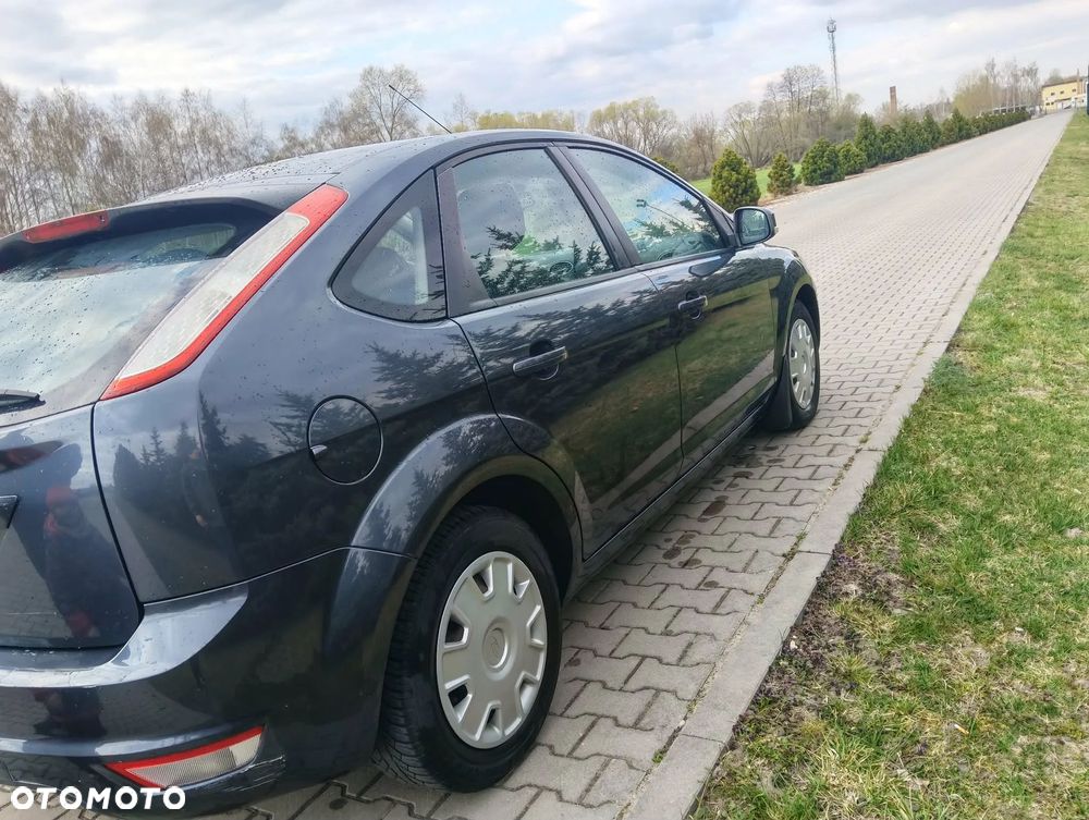 Ford Focus - 10