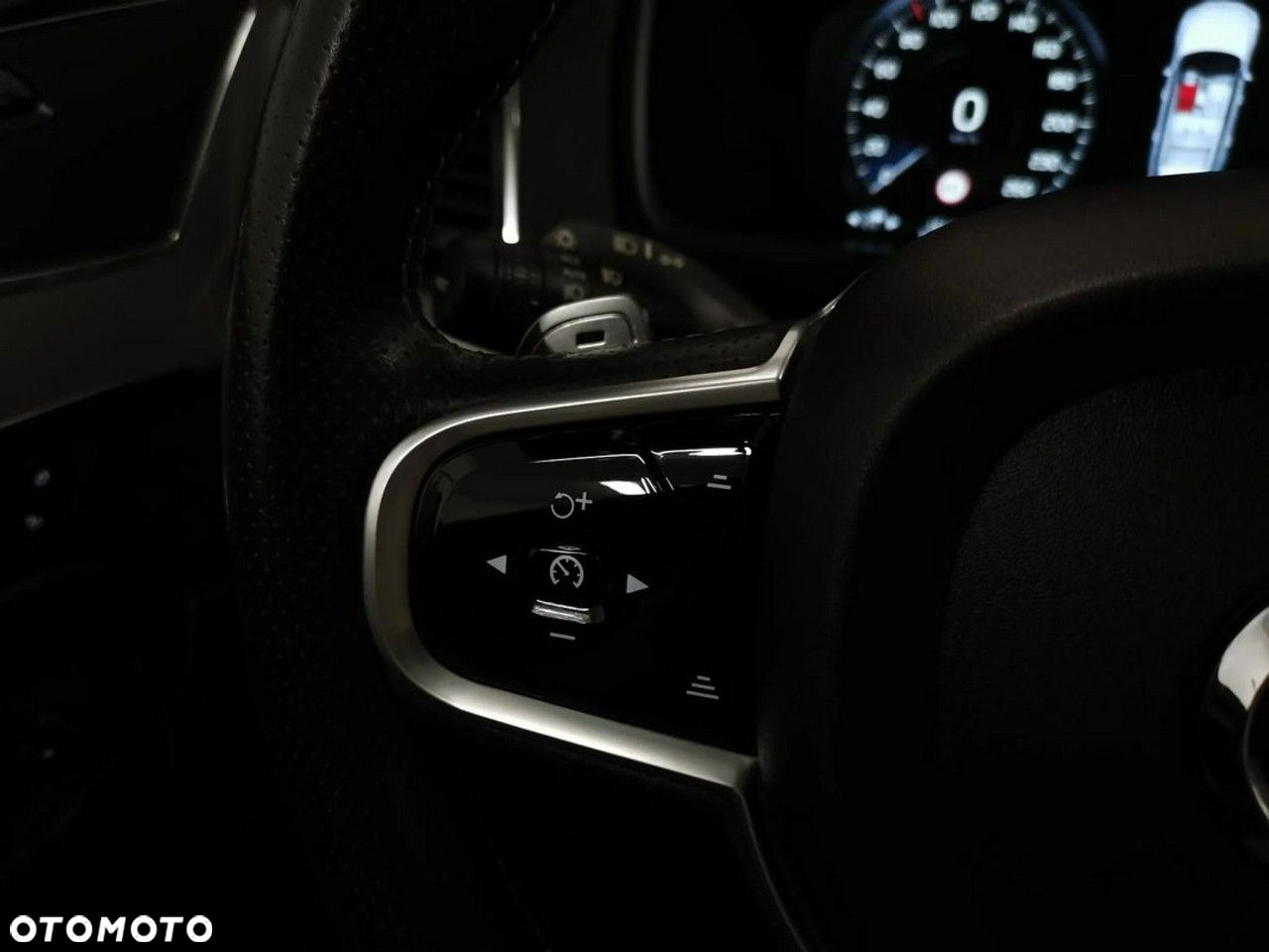 Volvo XC 90 D5 AWD R-Design - 14