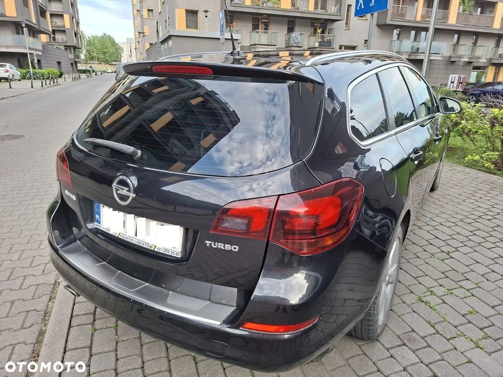 Opel Astra 1.4 Turbo Sport - 4