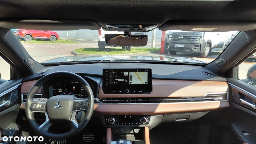 Mitsubishi Outlander - 7