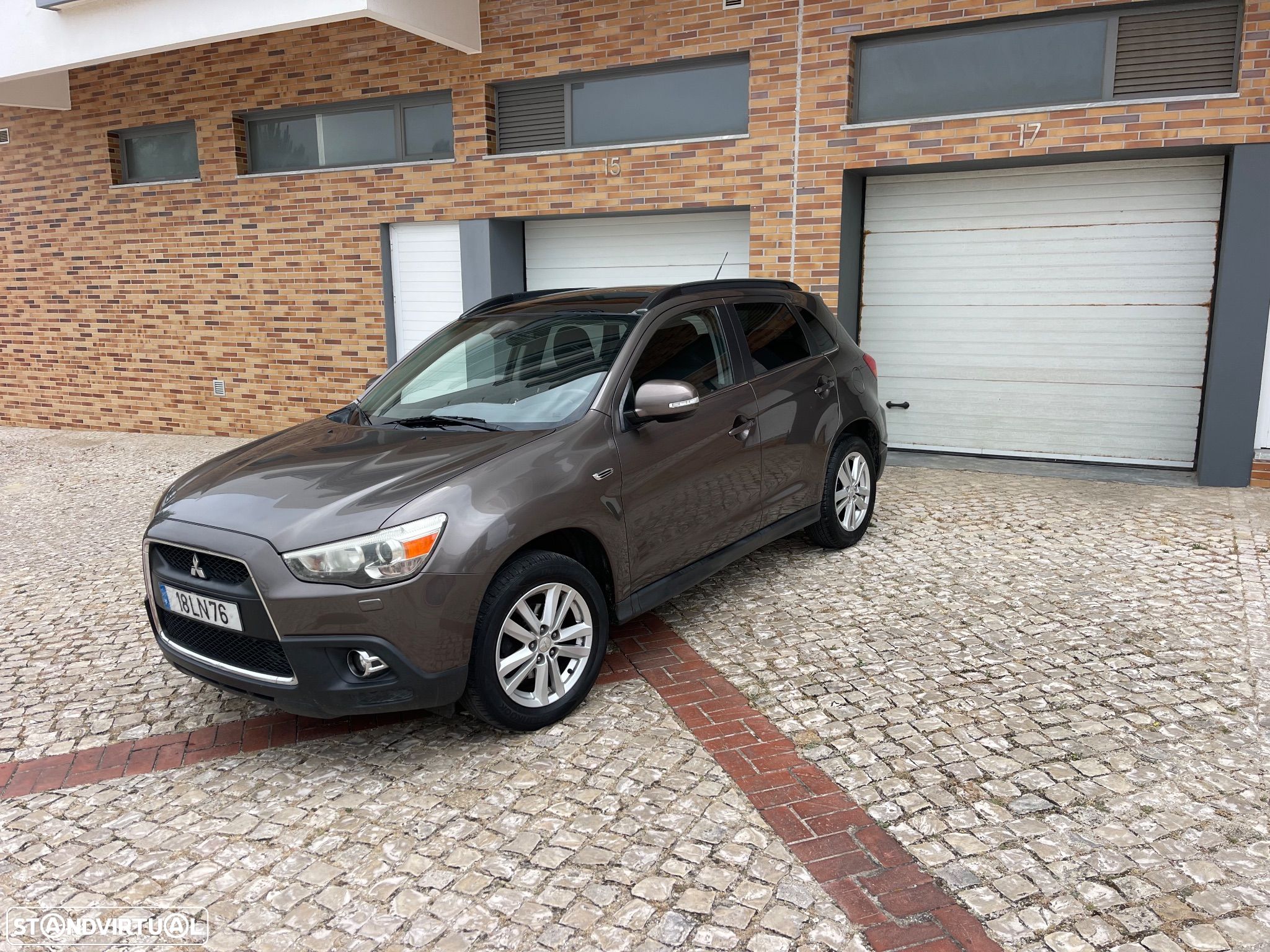 Mitsubishi ASX 1.8 DI-D Instyle - 1
