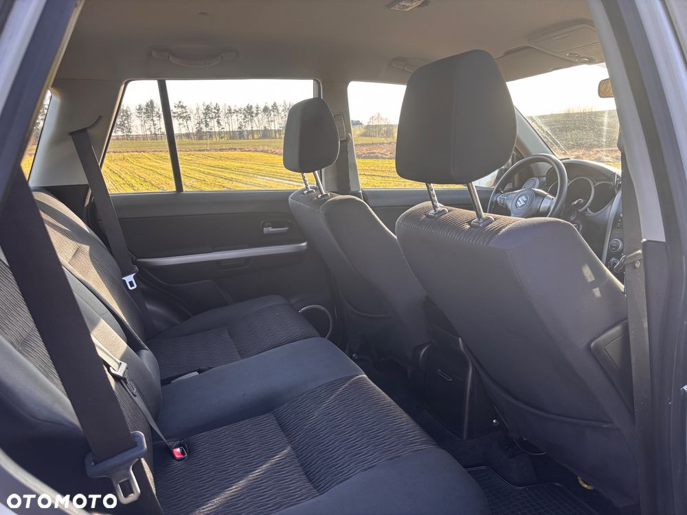 Suzuki Grand Vitara - 17
