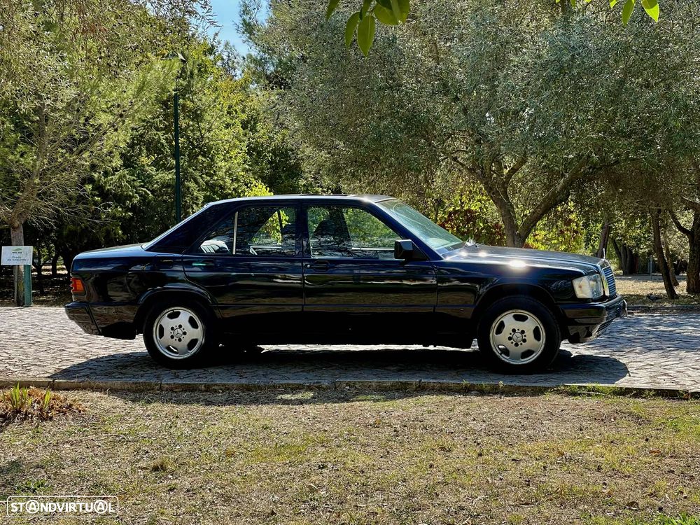 Mercedes-Benz 190 D 2.0 - 5