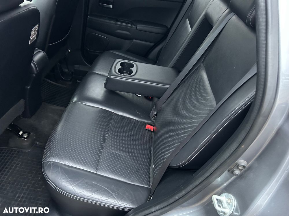 Mitsubishi ASX 1.8 DI-D 4WD Intense - 18