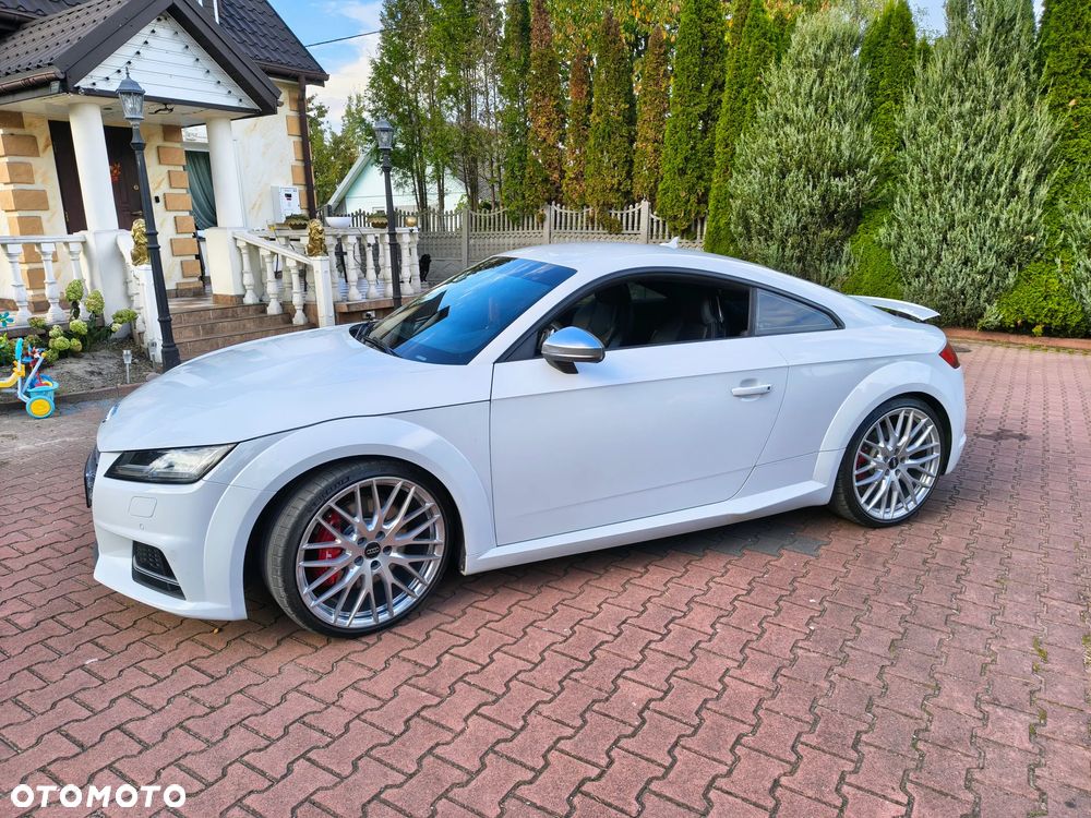 Audi TT S Coupé - 22