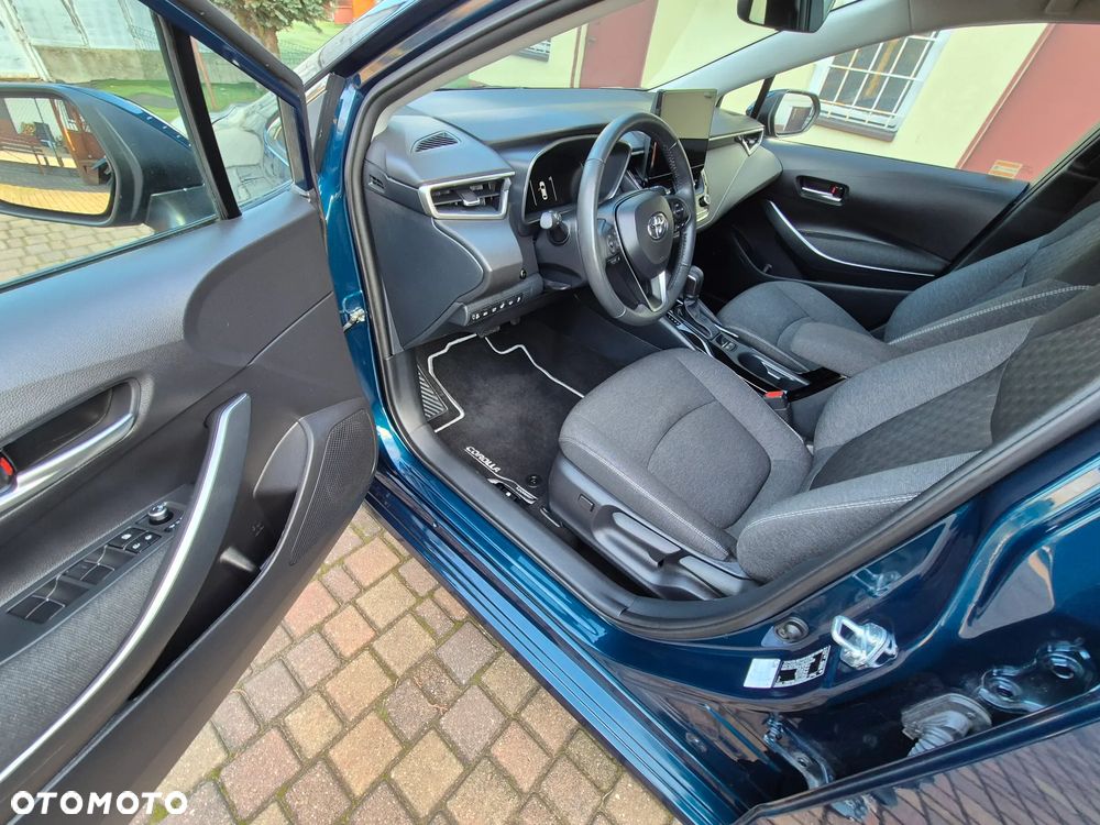 Toyota Corolla 1.8 Hybrid Executive - 24