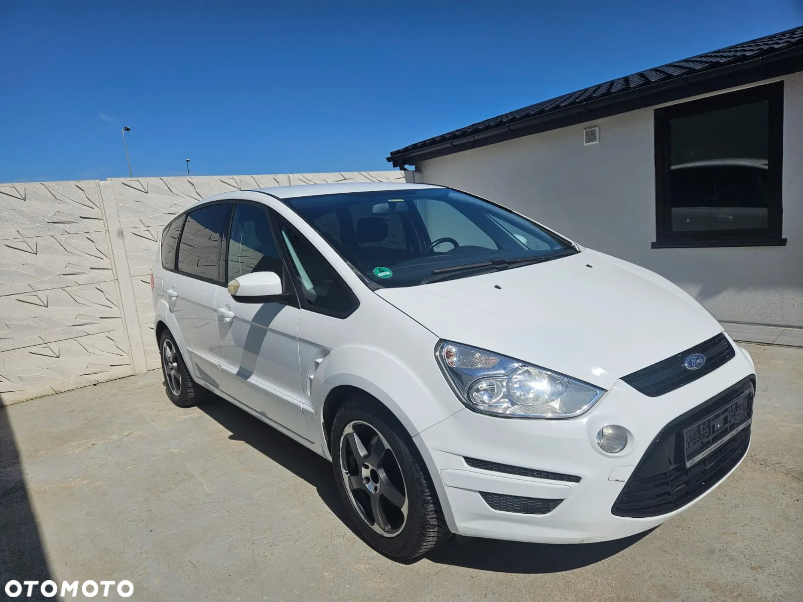 Ford S-Max - 14