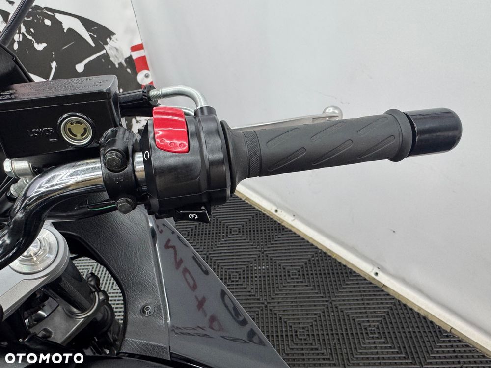 Suzuki Bandit - 27