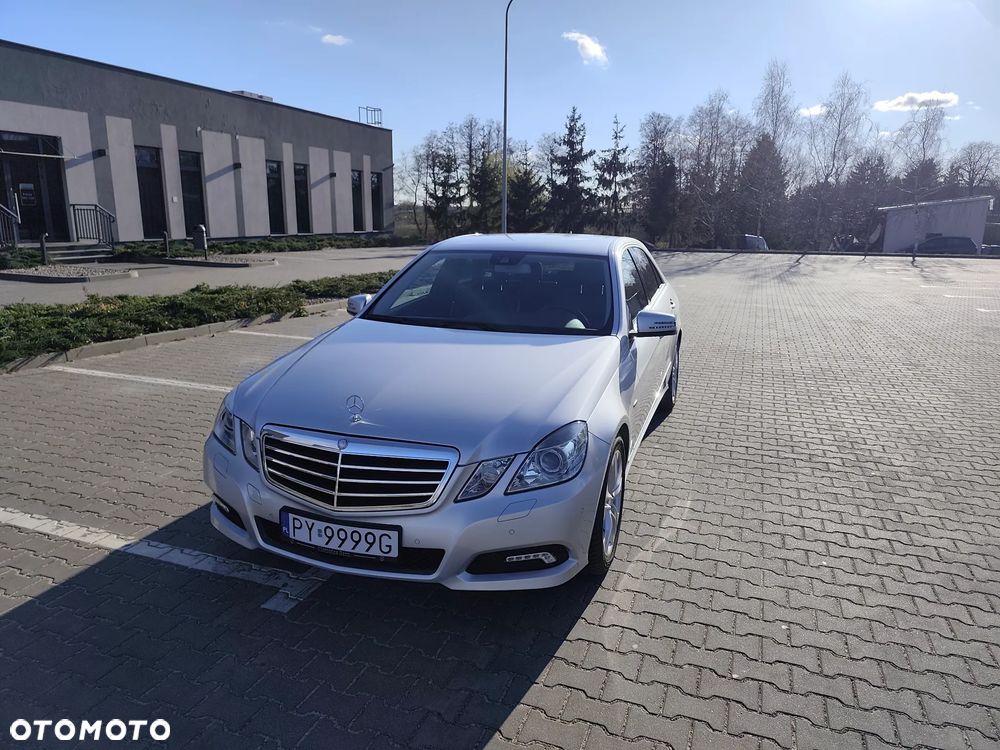 Mercedes-Benz Klasa E 200 CGI BlueEFFICIENCY Automatik Avantgarde - 2