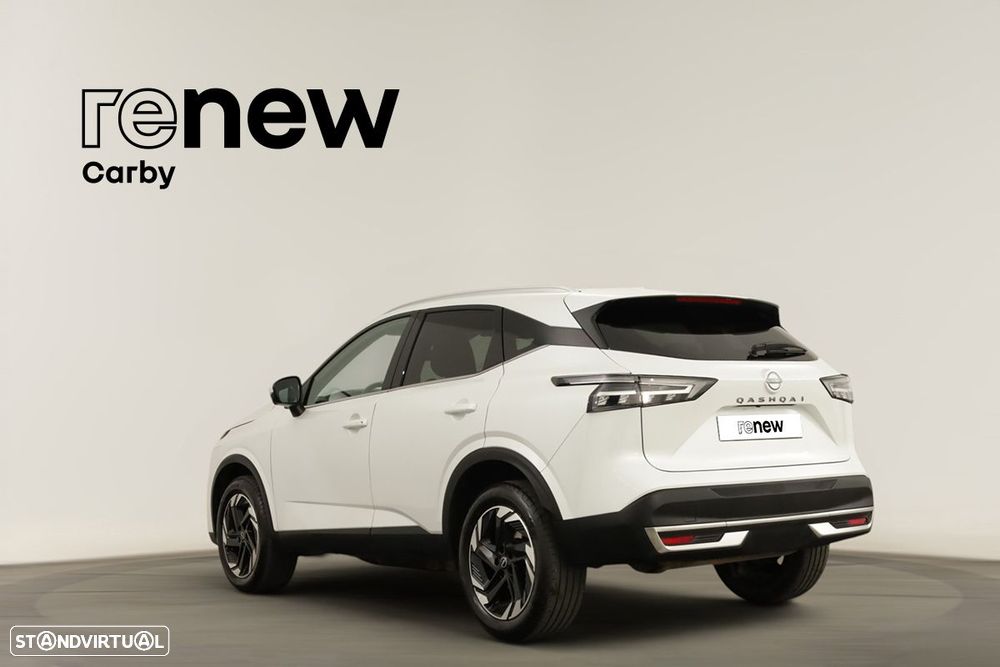 Nissan Qashqai 1.3 DIG-T N-Connecta LED Xtronic - 4