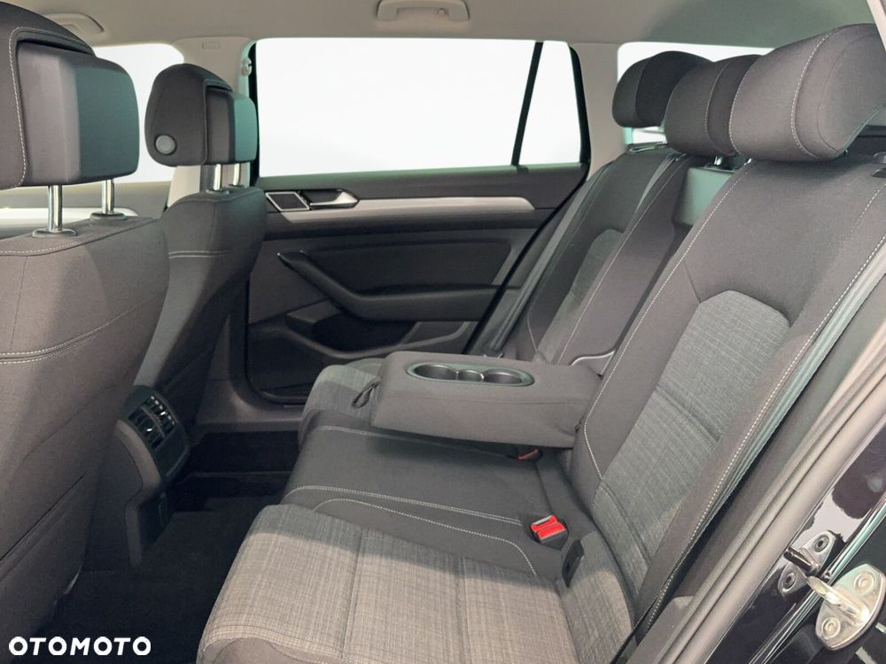 Volkswagen Passat Variant 2.0 TSI Business DSG - 13