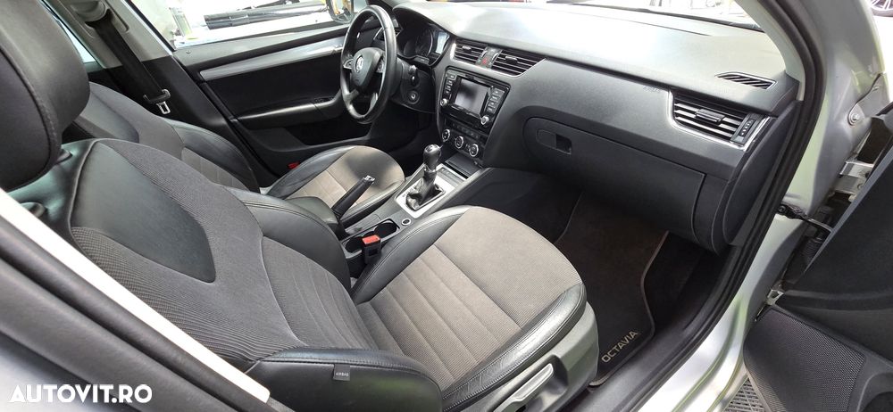 Skoda Octavia 1.6 TDI DSG Ambition - 7