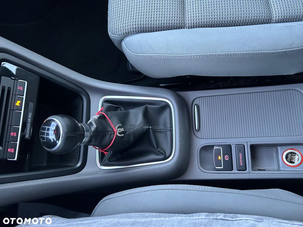 Volkswagen Sharan 2.0 TDI Comfortline - 30