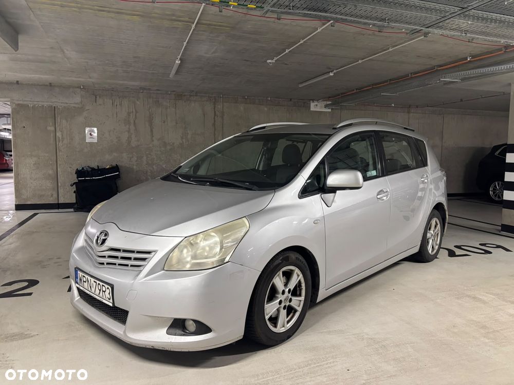 Toyota Corolla Verso 2.2 D-4D Premium 7os - 2