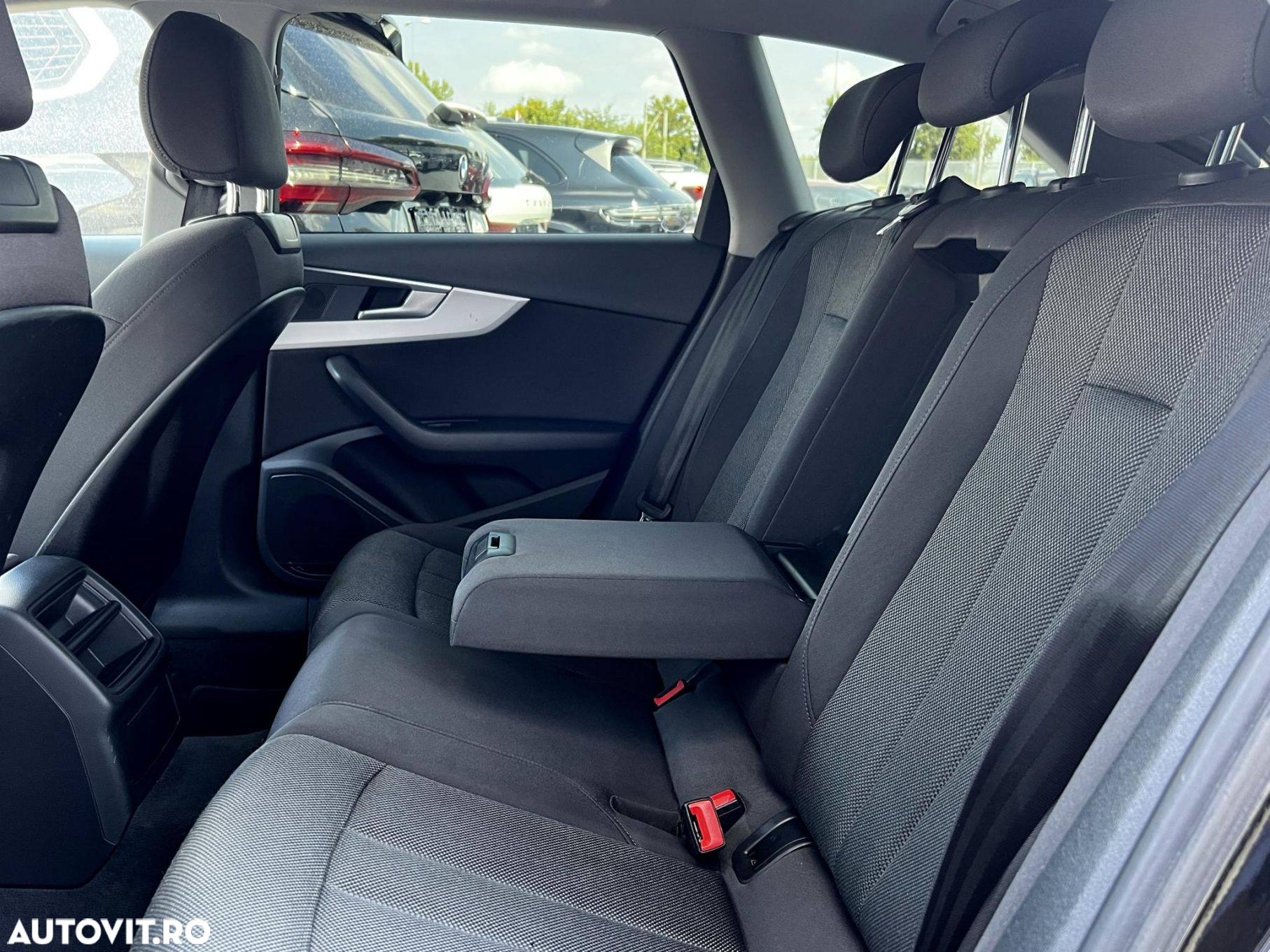 Audi A4 Avant 2.0 TDI S tronic - 21
