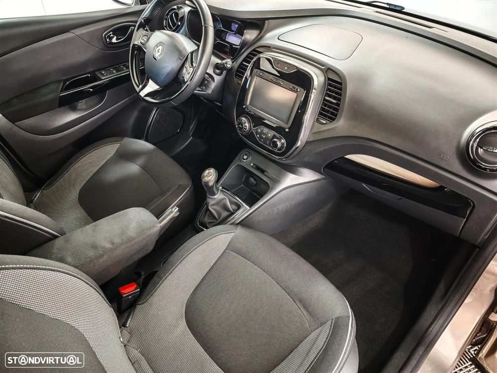 Renault Captur 1.5 dCi - 24