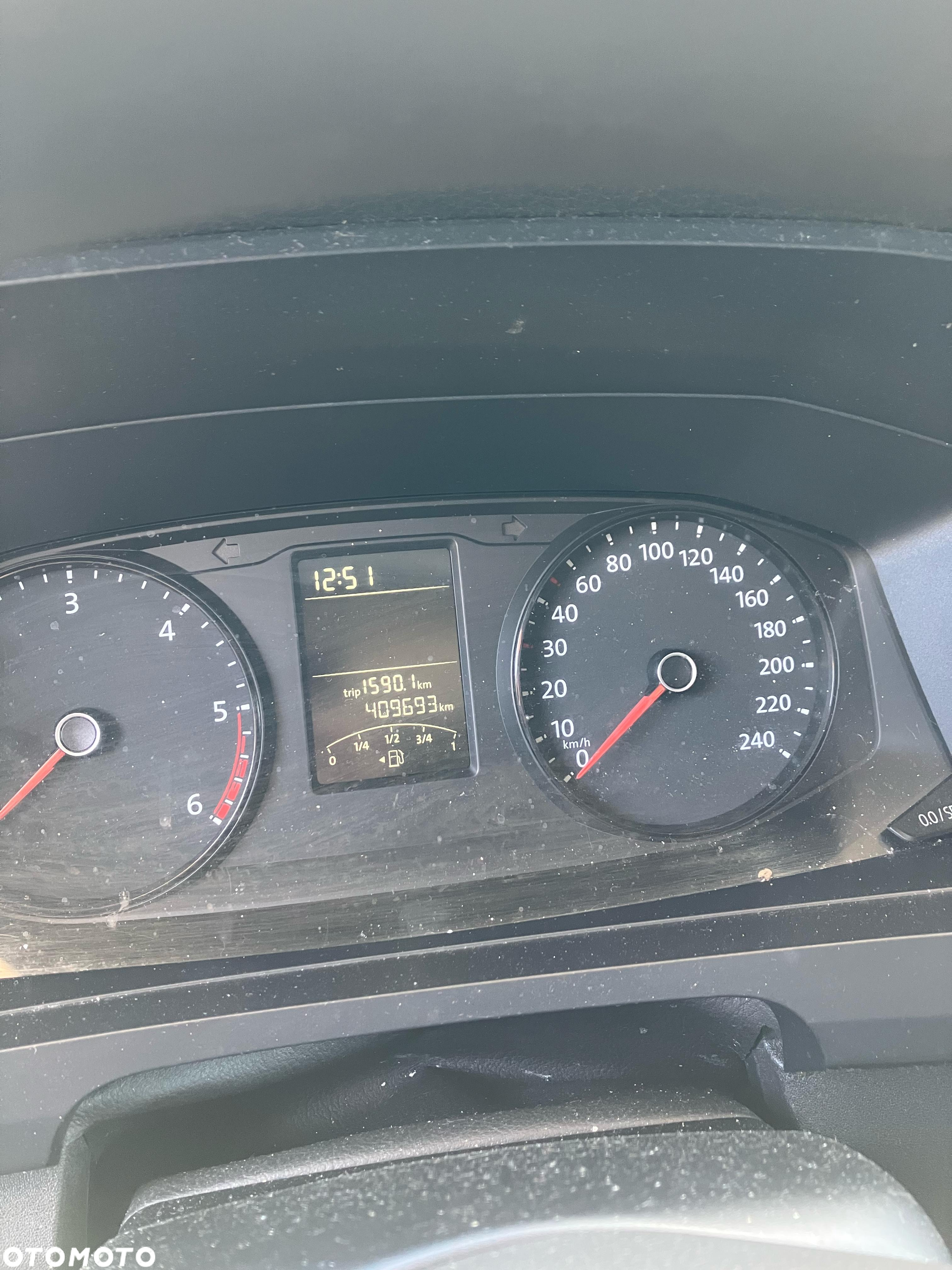 Volkswagen Transporter - 9