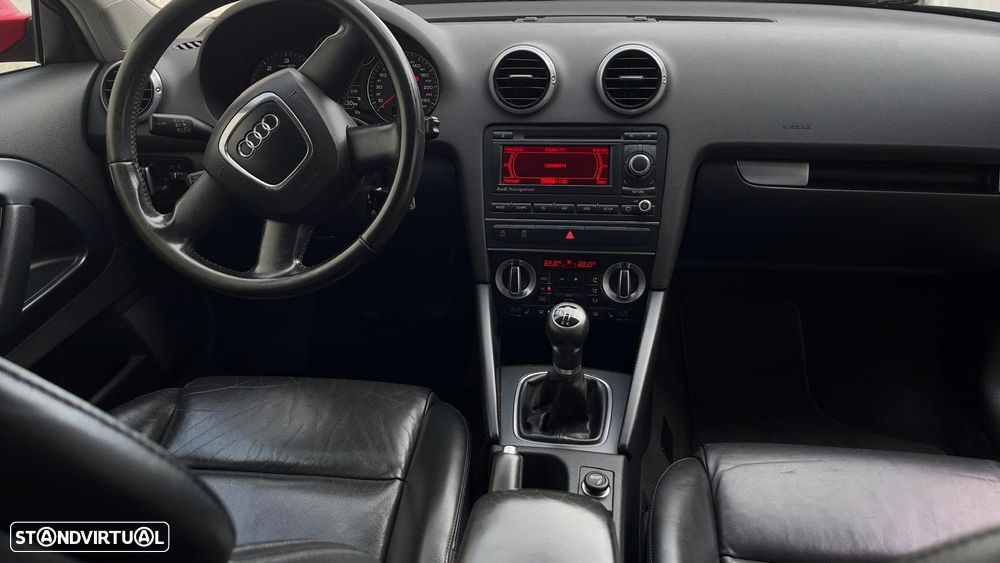 Audi A3 1.6 TDI Ambition - 32