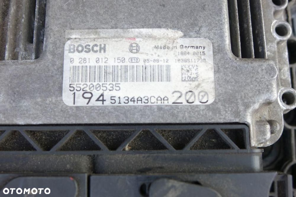 STEROWNIK SILNIKA   KOMPUTER ECU FIAT CROMA 55200535 - 3