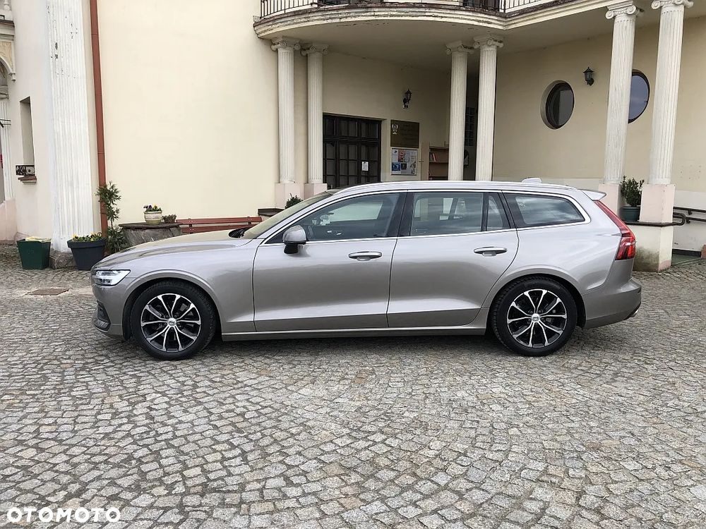 Volvo V60 B4 D Momentum Pro - 7
