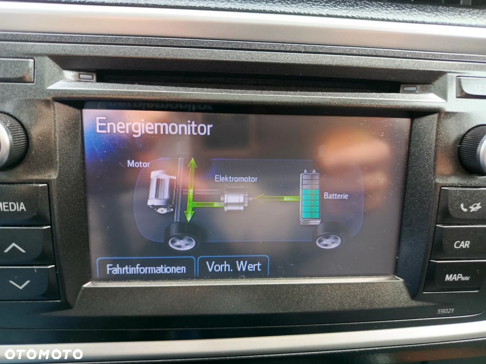 Toyota Auris 1.8 HSD Luna - 24