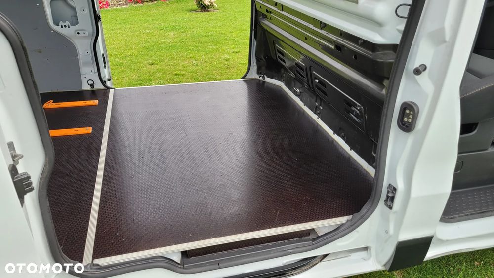 Renault Trafic - 6