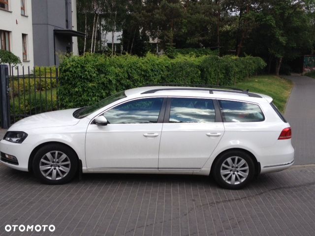 Volkswagen Passat 1.6 TDI Comfortline - 2