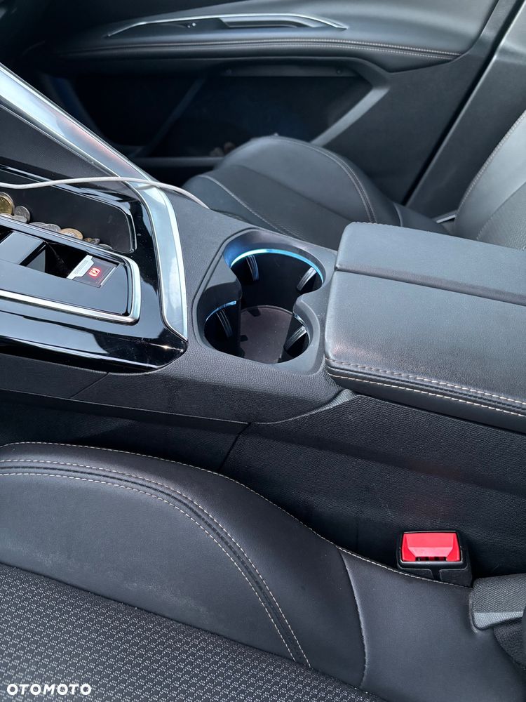 Peugeot 3008 BlueHDi 130 Stop & Start EAT8 Active - 11