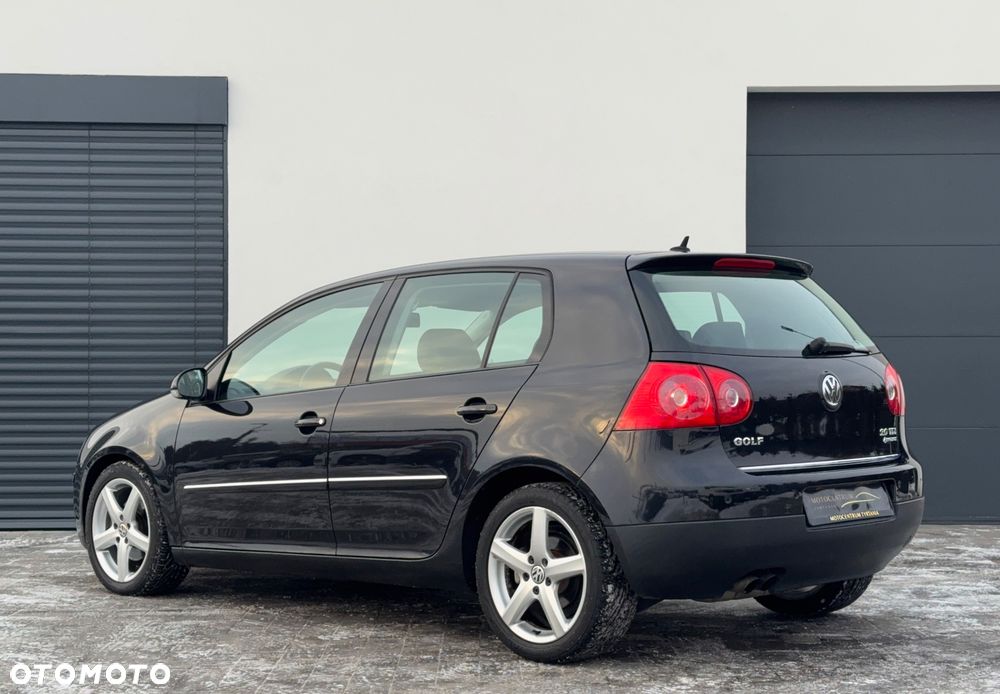 Volkswagen Golf 2.0 TDI DPF 4Motion Trendline - 6