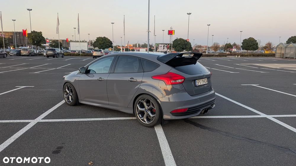 Ford Focus 2.0 TDCi ST-2 - 14