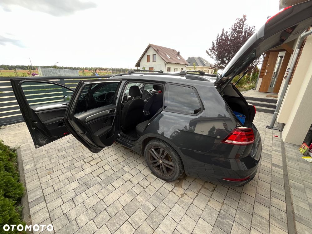 Volkswagen Golf - 3