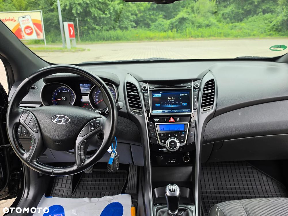 Hyundai i30 1.6 GDI BlueDrive Premium - 15