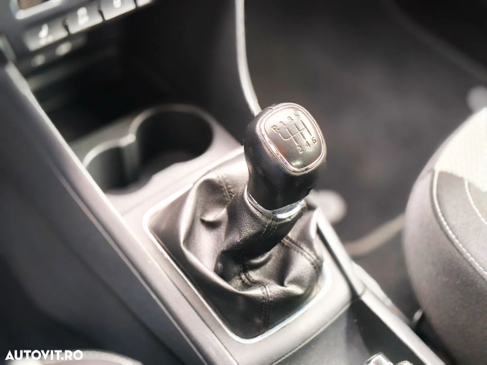 Skoda RAPID 1.2 TSI Edition Green tec - 28