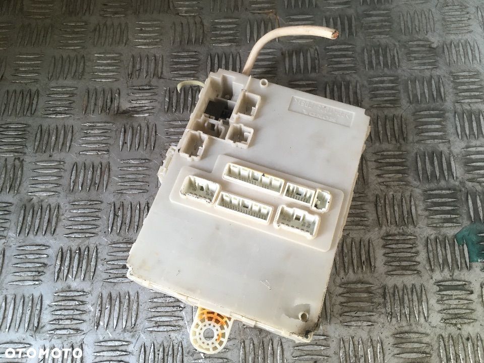 SKRZYNKA BEZPIECZNIKÓW SKRZYNKA BSI HONDA JAZZ III - 3