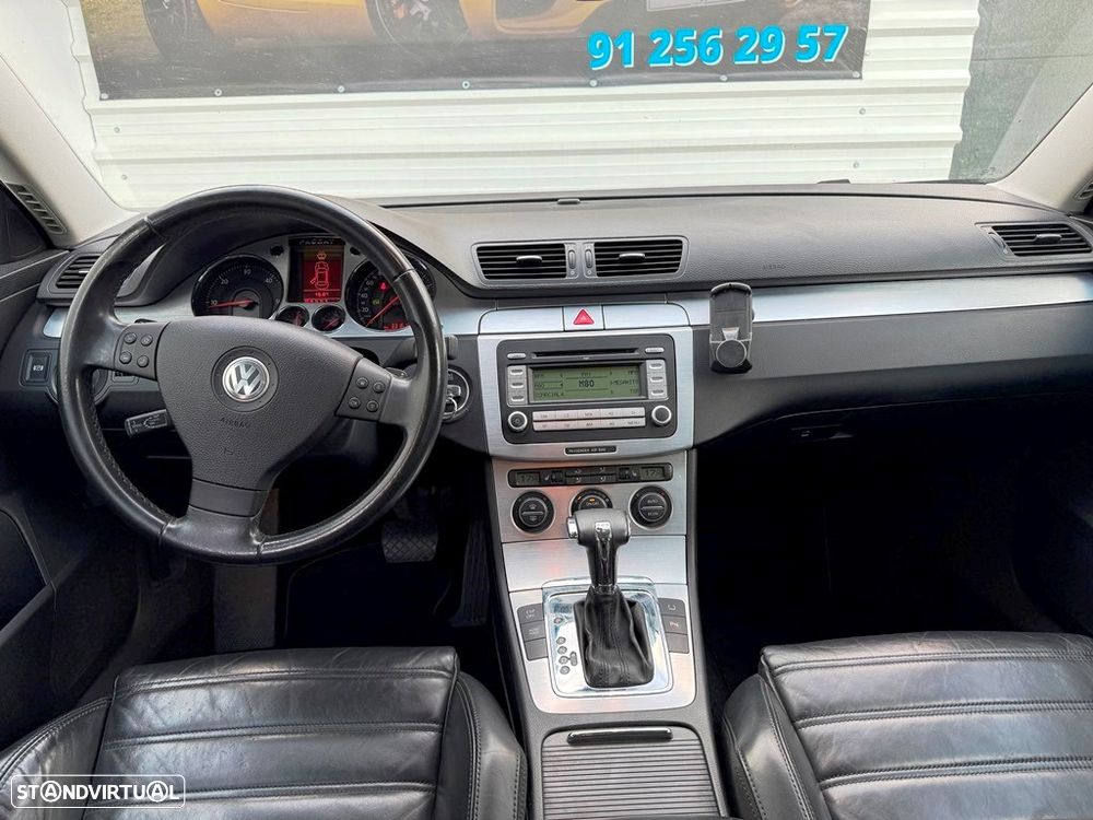 VW Passat Variant 2.0 TDI Confortline DSG - 9