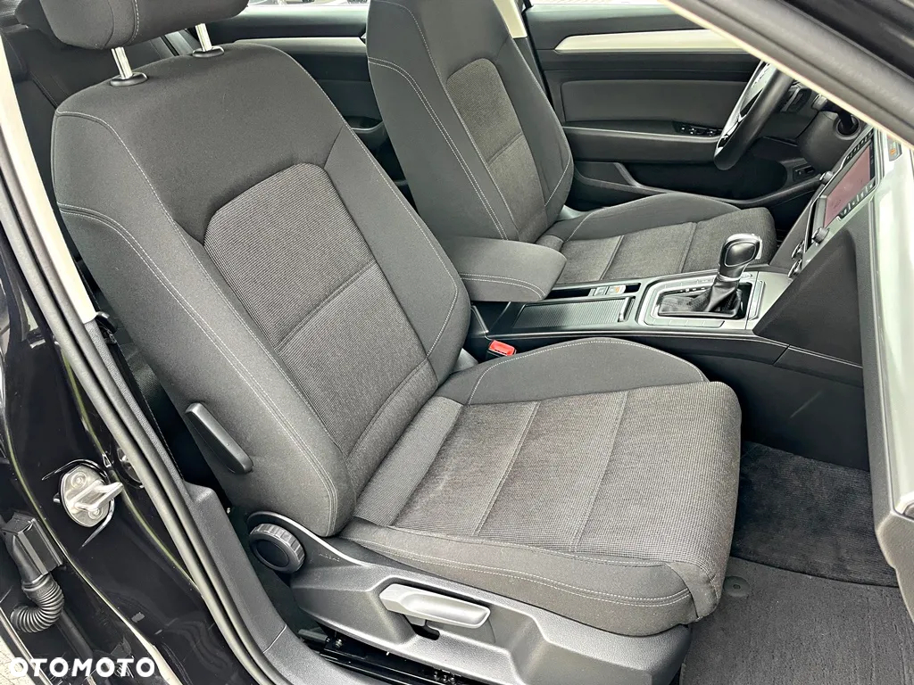 Volkswagen Passat Variant 2.0 TDI DSG (BlueMotion Technology) Comfortline - 29
