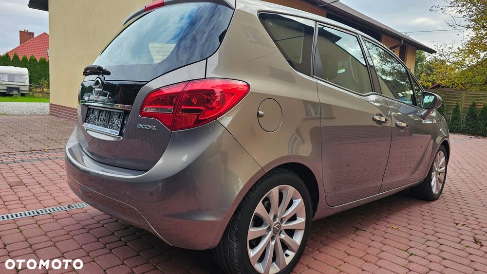 Opel Meriva 1.4 T Essentia S&S - 23