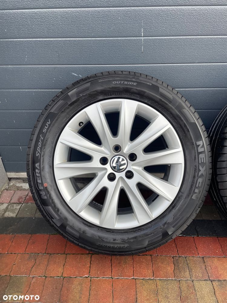 Akufelgi z Oponami VW 5x112 7Jx17 ET43 235/55/17 Nexen 24r 5N0601025 - 2