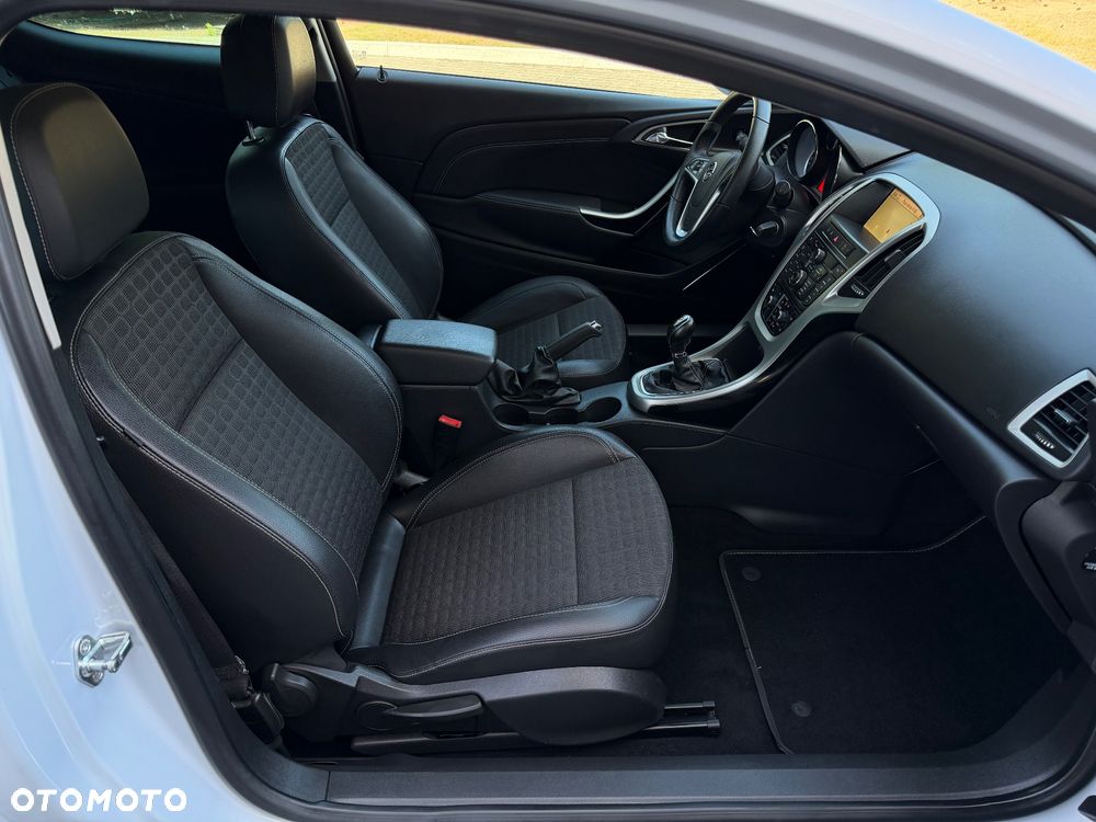 Opel Astra 1.4 Turbo - 17