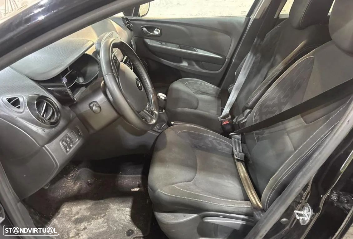 Renault Clio Sport Tourer 1.5 dCi Limited C/PM+Pneu - 4